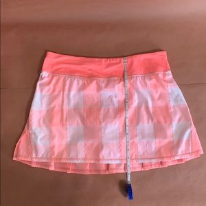 Lululemon skort, Size 8, Peach plaid